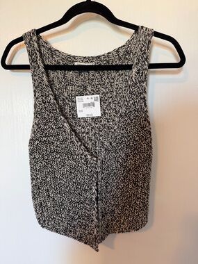 American Eagle AE open clasp front sweater vest - NWT XS